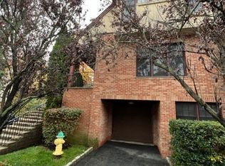 359 N Central Ave #E, Hartsdale, NY 10530