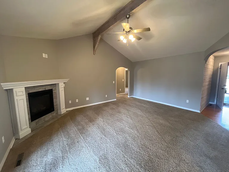5733 S Lexington Ave — Photo 2