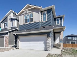 92 E Amblefield Grv NW, Calgary, AB T3P2K1