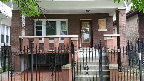 2nd image of 6430 S Maplewood Ave