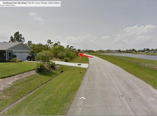 2472 SW Fair Isle Rd, Pt Saint Lucie, FL 34953