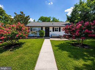 3 Fern Cir, West Berlin, NJ 08091
