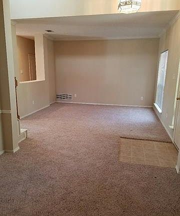5th image of 722 Claridge Dr