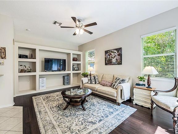 5th image of 8010 Desoto Woods Dr