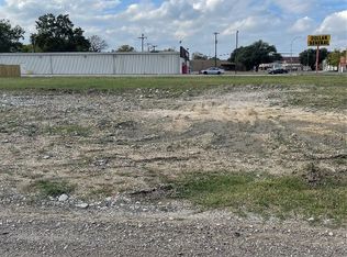 100 SW 1st St, Hubbard, TX 76648