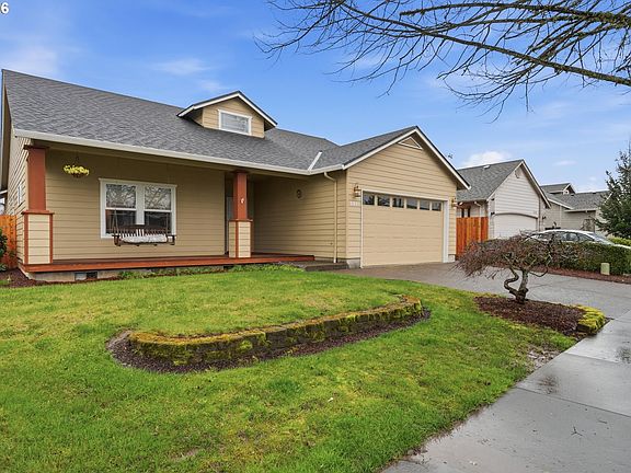 4th image of 2331 NW Fendle Way