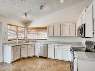 225 W Sequoia Dr, Phoenix, AZ 85027