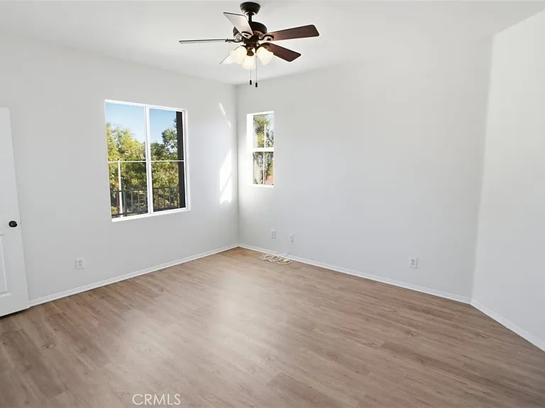 26040 Potter Pl — Photo 12