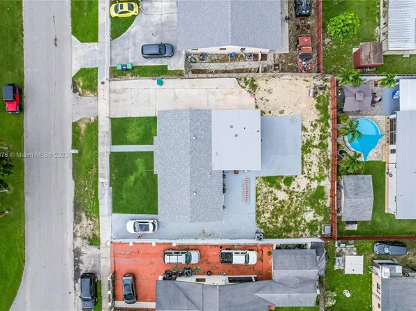 15401 SW 302nd St, Homestead, FL 33033