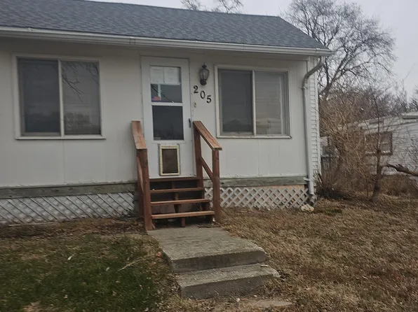 205 1st Ave, Persia, IA 51563