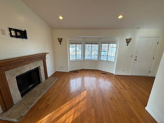 5th image of 4137 W Misty Dr