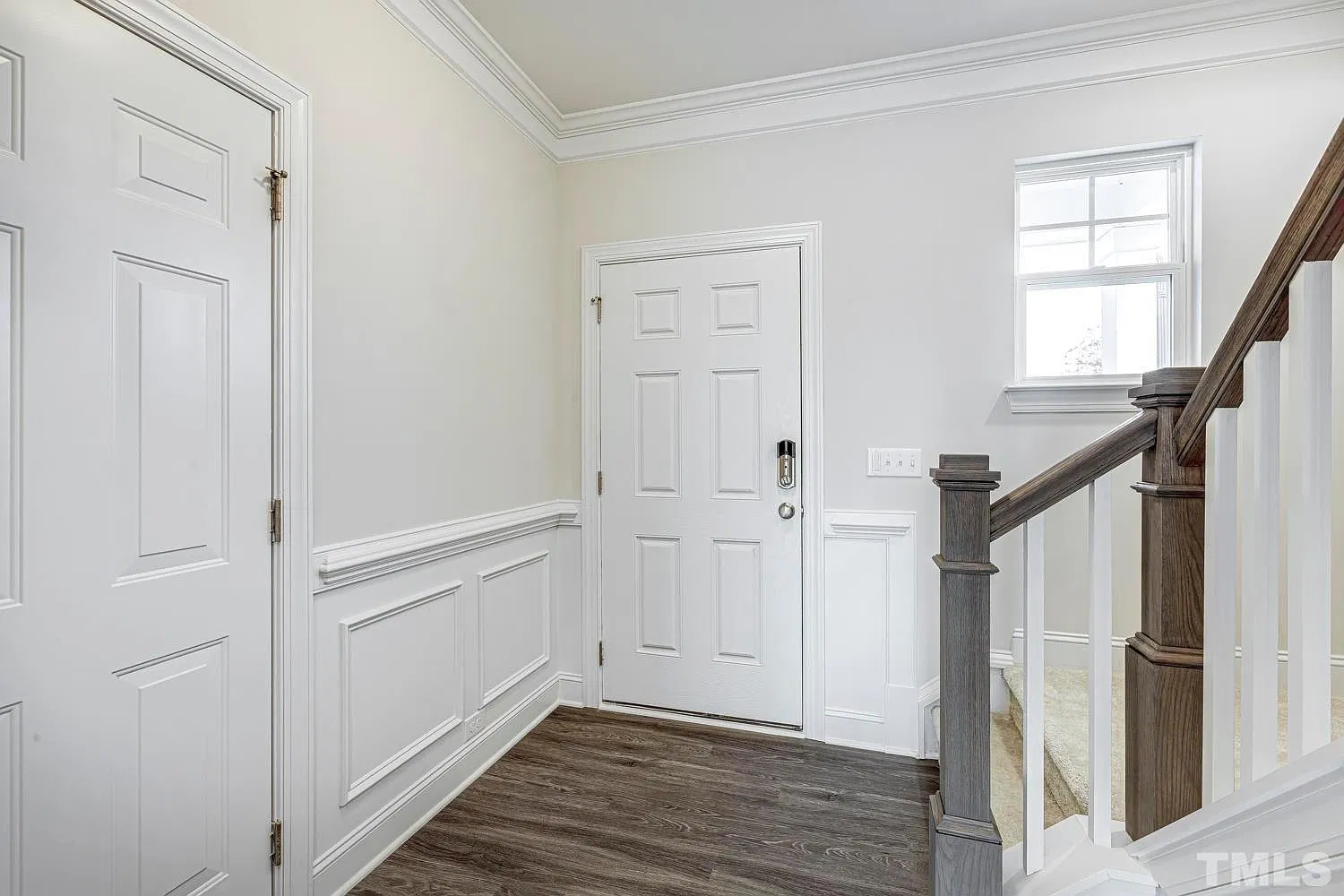 112 Clear Creek Cir — Photo 3
