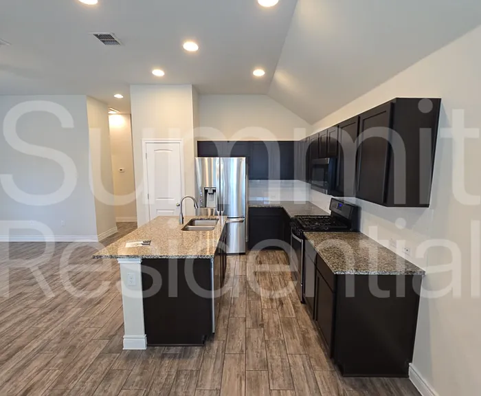 514 Silo St — Photo 8