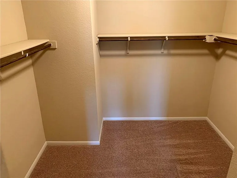 160 Cherry Blossom Dr — Photo 15