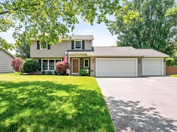 158 Erath Dr, Rochester, NY 14626