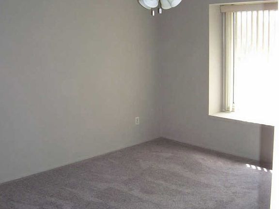 3rd image of 29792 City Dr Unit 2