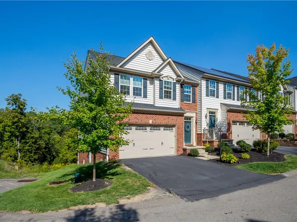 225 Noble Woods Dr, Coraopolis, PA 15108