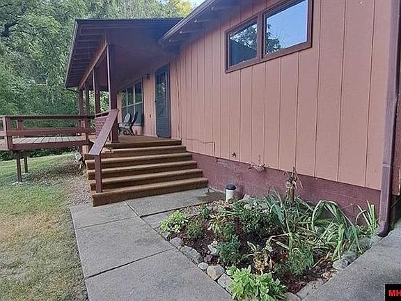 2nd image of 442 Riverview Trl