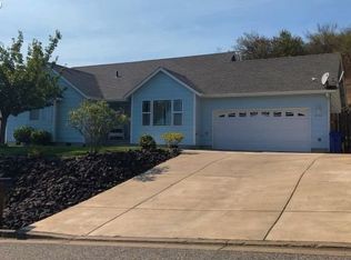 4302 Melody Ln, Roseburg, OR