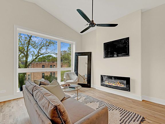 5th image of 4607 S Saint Lawrence Ave #3