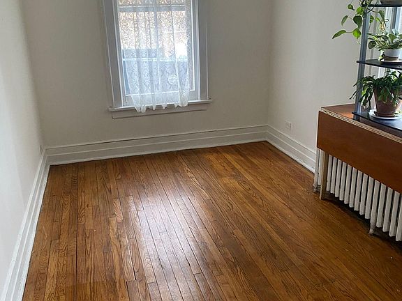2nd image of 132 N Broadway APT 1SE