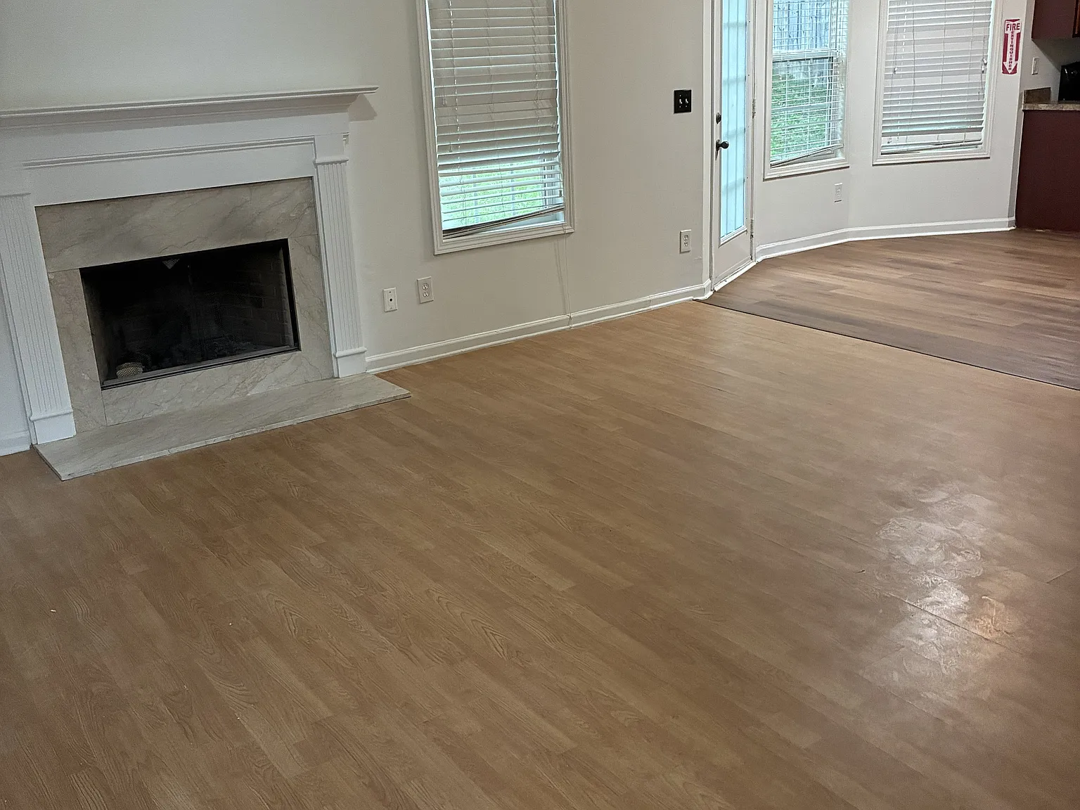 4 bed, 2499 sqft, $2,400 — Photo 2