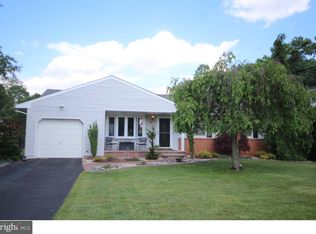 40 Apollo Dr, Hamilton, NJ 08620