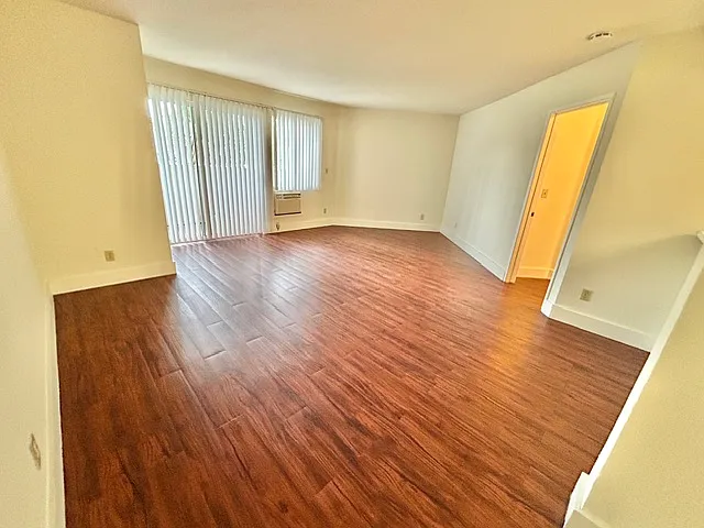 1 bed, 647 sqft, $2,250 — Photo 3