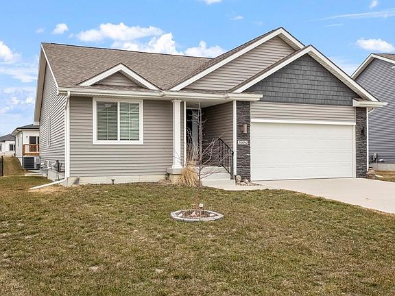 2nd image of 3550 NE Winding Trail Dr
