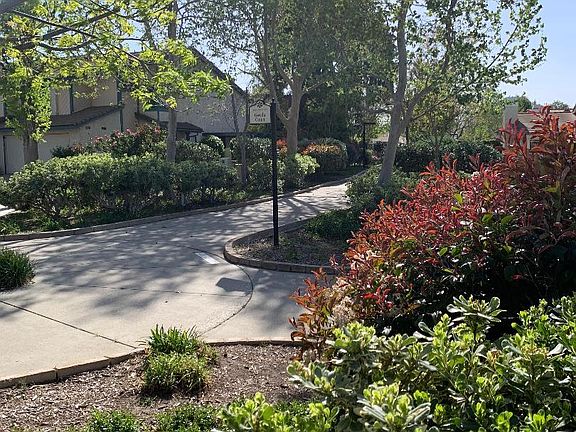 2nd image of 25750 Covala Ct