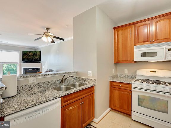 4th image of 3840 Lightfoot St Unit 343