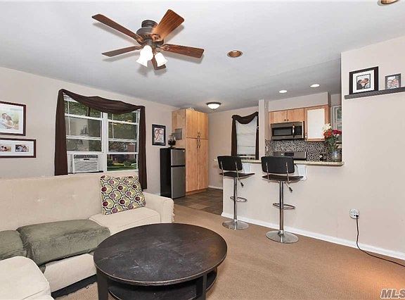 3rd image of 71 Edwards St APT 2A