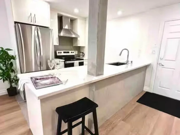 1119 Vidal St #2 — Photo 2