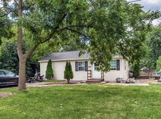 22229 W North Dr, Antioch, IL 60002