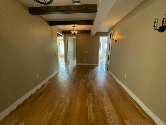 2nd image of 277 Halsey St #3L