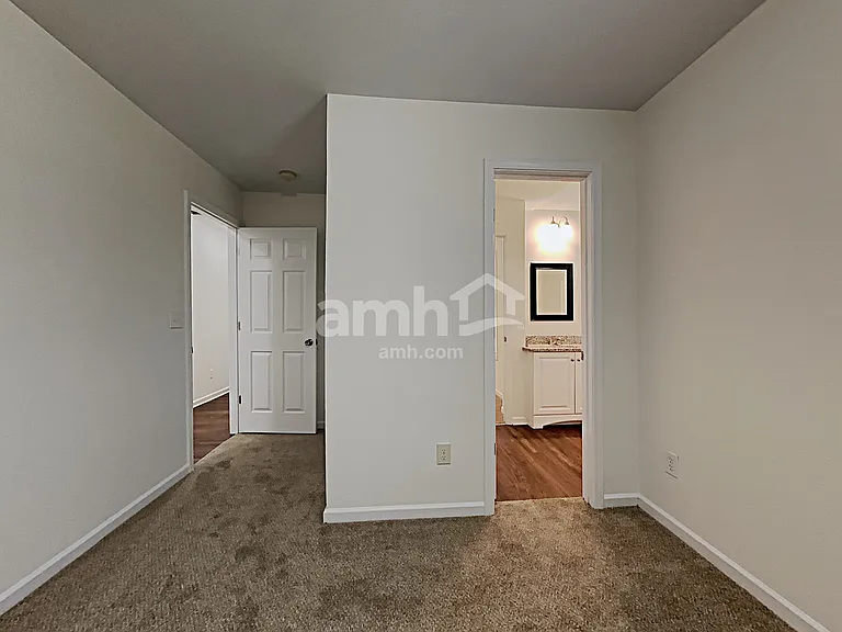149 Sawhorse Dr — Photo 18