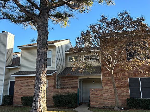 2nd image of 706 Woodbend Dr
