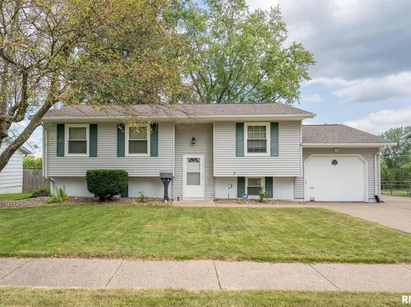 5111 Brown St, Davenport, IA 52806
