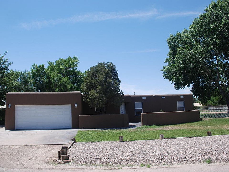 1st image of 1015 McNew Ln