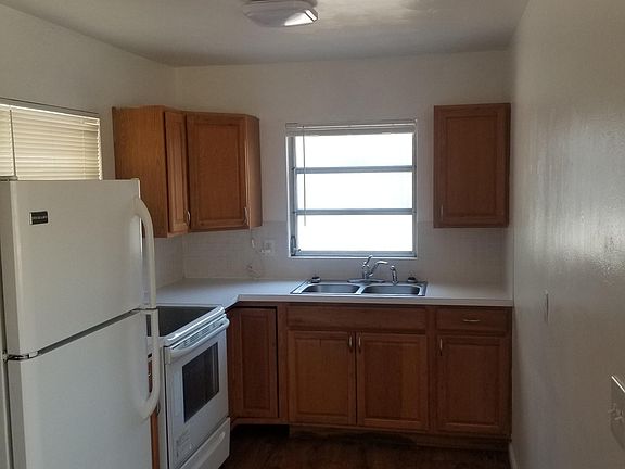 4th image of 5010 22nd Ave N