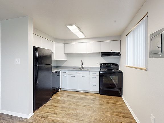 3rd image of 10690 W 7th Pl #10720-6