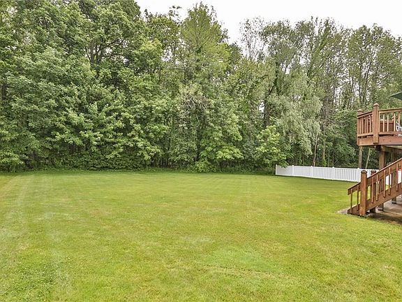 4th image of 53 Stonewood Dr