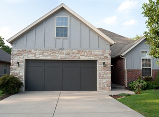 1165 S Maple Grove Ave, Springfield, MO 65804