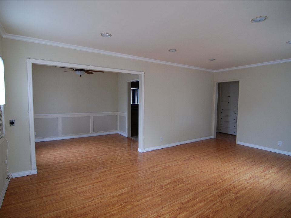 1st image of 400 1/2 Wing St