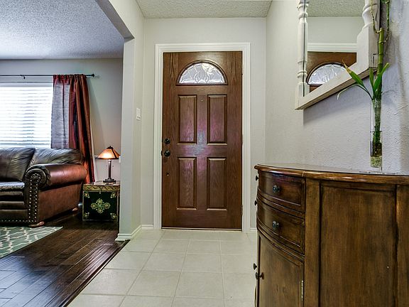4th image of 2445 Winterstone Dr