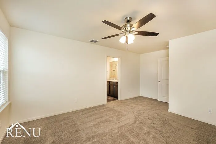 10922 Chatham Ct — Photo 16