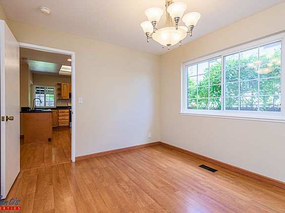 4th image of 6043 Meridian Ave