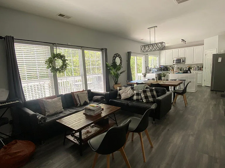 5028 Newport Landing Way — Photo 7
