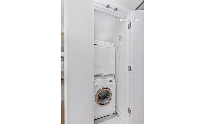 Rented by Engel & Völkers New York City | media 19