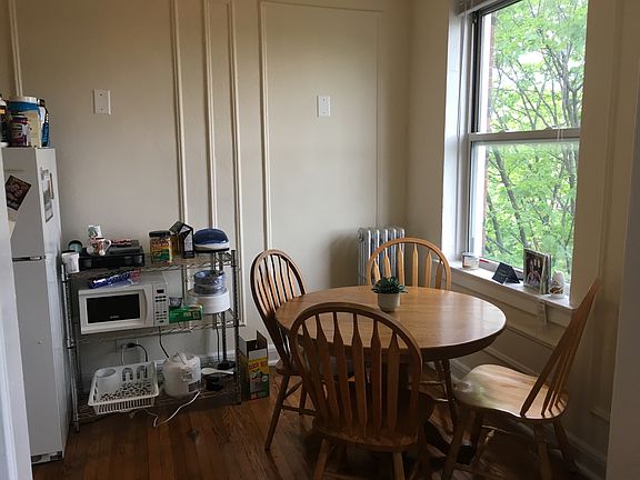 3rd image of 4045 N Laporte Ave APT G4